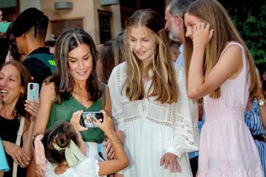 La reine Letizia, la princesse des Asturies Leonor et l’infante Sofia en vacances à Majorque le 1er août 2022.