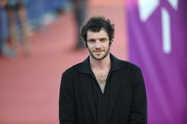 Félix Moati sur le tapis rouge de Deauville, le dimanche 4 septembre. Il avait donné la réplique à Jesse Eisenberg dans le film «Résistance».