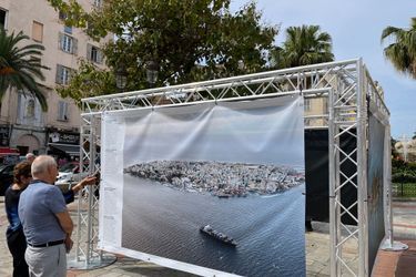 «L’Appel de la mer», une exposition photo Paris Match avec la ville d’Ajaccio, visite gratuite en plein air, place Foch, du 3 septembre au 29 octobre 2022.<br />

