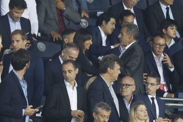 Anne Hidalgo et Nicolas Sarkozy au match du PSG contre la Juventus de Turin, au Parc des Princes, le 6 septembre 2022. 