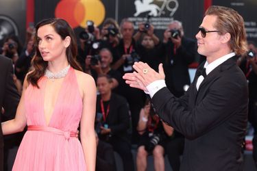 Ana de Armas et Brad Pitt ont foulé le tapis rouge de «Blonde», le 8 août 2022 à Venise. 