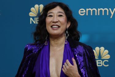 Sandra Oh sur le tapis rouge des Emmy Award, à Los Angeles, le 12 septembre 2022. <br />
