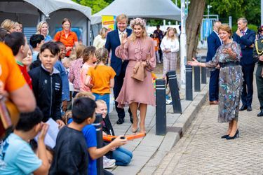 La reine Maxima et le roi Willem-Alexander des Pays-Bas en visite provinciale dans le Peel, à Helmond le 15 septembre 2022