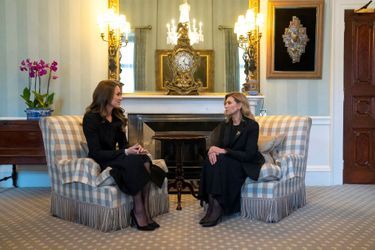 Kate, la princesse de Galles discute avec la Première dame ukrainienne, Olena Zelenska.<br />
<br />
