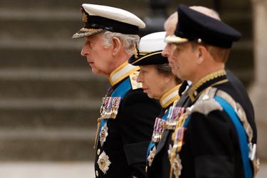 Le roi Charles III, la princesse Anne, Andrew et le prince Edward. 