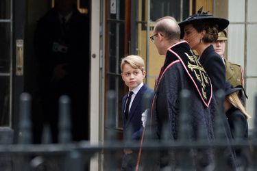 Le prince George et Kate Middleton.
