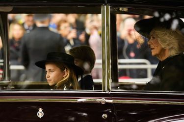 Charlotte, arrive aux obsèques de la reine Elizabeth II.