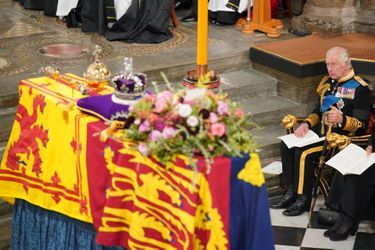 Le roi Charles III est apparu très ému lorsqu'a retenti «God Save the King» dans l'abbaye de Westminster. 