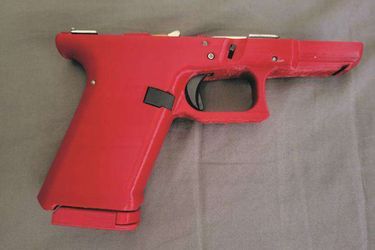 Un pistolet dont les différentes pièces ont été fabriquées avec une imprimante 3-D à partir d'un plan circulant sur le Darknet. 