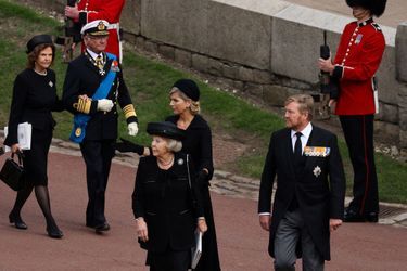 La princesse Beatrix des Pays-Bas, le roi Willem-Alexander et la reine Maxima à Windsor pour la deuxième cérémonie religieuse des funérailles de la reine Elizabeth II, le 19 septembre 2022