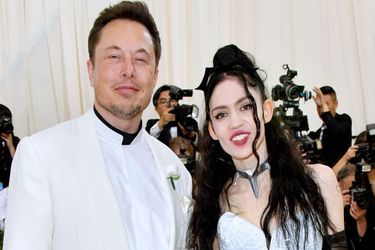 Elon Musk et Grimes lors du gala du Met, au Metropolitan Museum of Art, le 7 mai 2018, à New York.