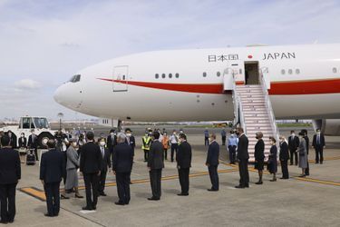 Cérémonie officielle à l'aéroport de Haneda à Tokyo le 17 septembre 2022 pour le départ de l'impératrice Masako et de l'empereur Naruhito du Japon ppour Londres