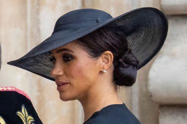 Le chapeau de Meghan Markle, duchesse de Sussex, aux funérailles de la grand-mère de son époux, la reine Elizabeth II, à Londres le 19 septembre 2022
