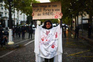 Photo prise lors de la manifestation à Paris, le 25 septembre 2022. 