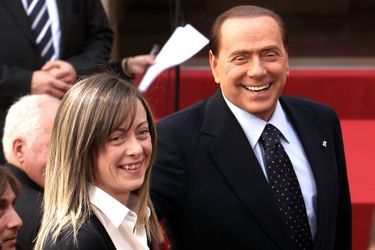 Giorgia Meloni et Silvio Berlusconi en 2011.