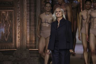 La créatrice Maria Grazia Chiuri au défilé Dior printemps-été 2023 à Paris, le 27 septembre 2022.