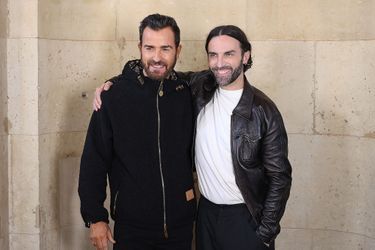 Justin Theroux et Nicolas Ghesquière au défilé Louis Vuitton printemps-été 2023 à Paris, le 4 octobre 2022.