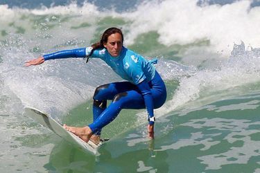 La championne de surf, Justine Dupont. Pour croiser sa route le 23 novembre à l’occasion du 6ème Rendez-vous des Grands Aventuriers.