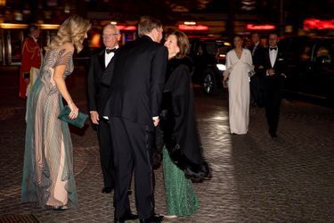La reine Maxima et le roi Willem-Alexander des Pays-Bas avec la reine Silvia et le roi Carl XVI Gustaf à Stockholm, le 12 octobre 2022
