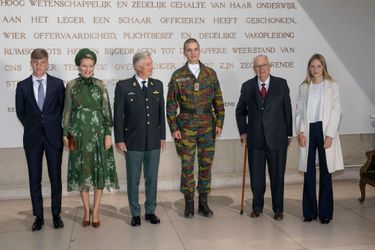 Le prince Gabriel de Belgique avec sa famille, à Bruxelles le 13 octobre 2022