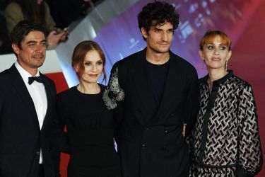 Riccardo Scamarcio, Isabelle Huppert, Louis Garrel et Lolita Chammah à Rome le 18 octobre 2022.