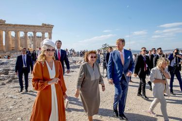 La reine Maxima et le roi Willem-Alexander des Pays-Bas sur l'Acropole à Athènes, le 31 octobre 2022