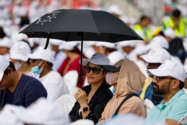 La messe du pape François s’est déroulée dans la plus grande enceinte sportive du pays, située à Riffa, au sud de la capitale Manama. C'est la première visite d'un pape dans cet Etat insulaire musulman de 1,4 million d’habitants Quelque 30.000 personnes, de 111 nationalités, étaient présentes dans le stade, selon les autorités.