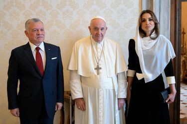 Le pape François avec la reine Rania et le roi Abdallah II de Jordanie au Vatican, le 10 novembre 2022