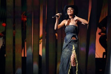 Katy Perry sur la scène des Country Music Academy Awards, à Nashville, le 9 novembre 2022.