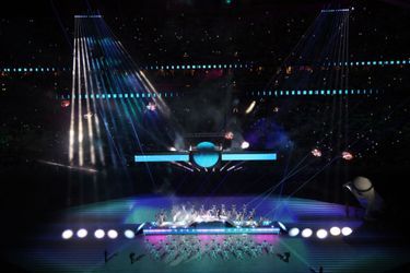 Jungkook de BTS en concert lors de la cérémonie d'ouverture de la Coupe du monde au Qatar, dimanche 20 novembre 2022.  