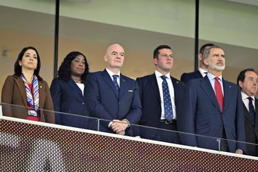 Le roi Felipe VI d'Espagne à Doha au Qatar dans les tribunes du stade Al Thumam pour la Coupe du monde de football, le 23 novembre 2022