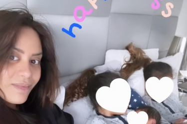 Amel Bent e i suoi figli su Instagram.