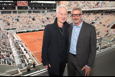 In the stands of Roland-Garros, with Jean-Yves Fillion, CEO of BNP Paribas USA, which finances the school with 500,000 euros a year.