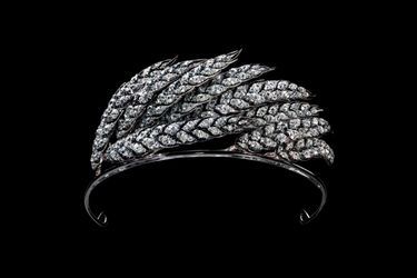A gem of nature as seen by Chaumet, this ear of wheat crown made of gold, silver and diamonds was made by François Regnot Nettot in 1811.