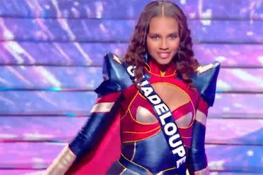 Personnage de super-héros de Miss Guadeloupe.