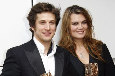 Guillaume Canet et Marina Hands lors de la 32ème cérémonie des Césars (pendant laquelle il a reçu le prix du meilleur réalisateur pour « Ne le dis à personne » et elle le César de la meilleure actrice pour son rôle dans « Lady Chatterley »), en février 2007