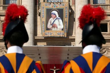 "Nous déclarons la bienheureuse Teresa de Calcutta sainte"