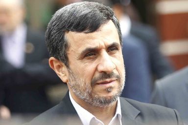 Mahmoud Ahmadinejad devrait comparaître en novembre.