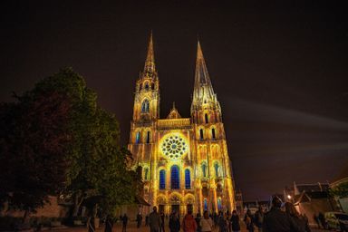 La ville de Chartres s'illumine tout l'été