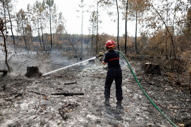 Les pompiers à Landiras, le 22 juillet.