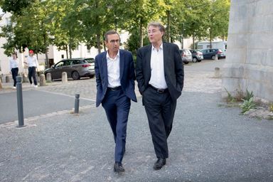 Le sénateur Bruno Retailleau et le maire d’Orléans, Serge Grouard, à Angers, le 3 septembre.