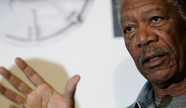 2-photos-people-cinema-Morgan Freeman sérieux--