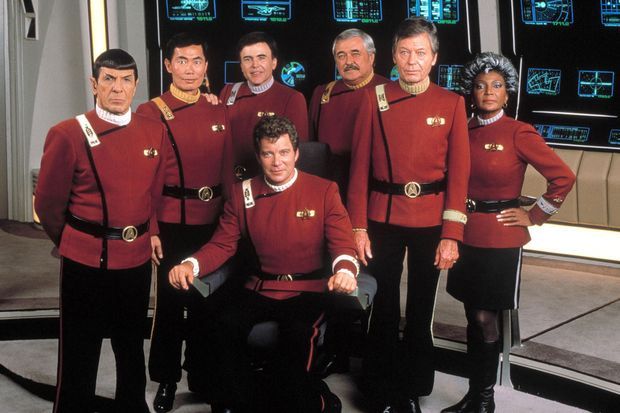 L'équipe de la série &quot;Star Trek&quot;, Leonard Nimoy, DeForest Kelley, William Shatner, Nichelle Nichols, George Takei, Walter Koening, James Doohan, réunie à Los Angeles en 1989.