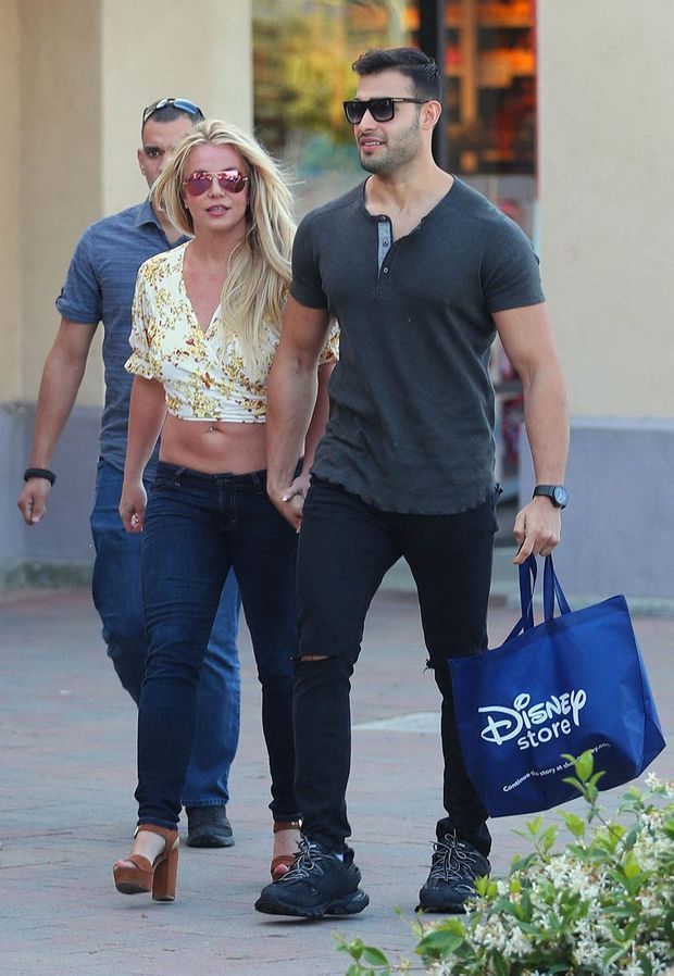 comment les fils de britney spears font face a la maladie de la star
