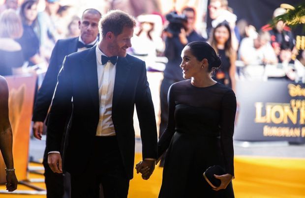 Avec son prince, à la première cinématographique du « Roi lion », à Londres, le 14 juillet. Avec son prince, à la première cinématographique du « Roi lion », à Londres, le 14 juillet.