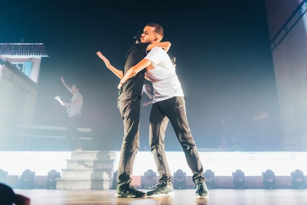 Hier Soir A Paris Bigflo Et Oli Music video by bigflo & oli performing salope !. hier soir a paris bigflo et oli