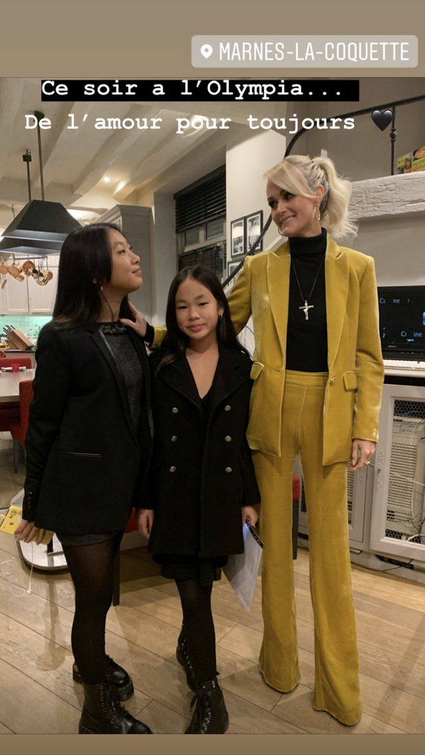 Laeticia Hallyday A L Olympia Avec Jade Et Joy Pour L Hommage A Johnny