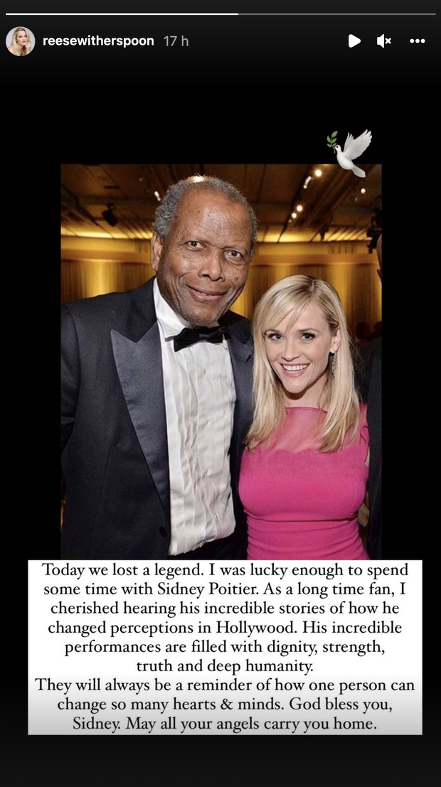 Reese Witherspoon rend hommage à Sidney Poitier le 7 janvier 2022