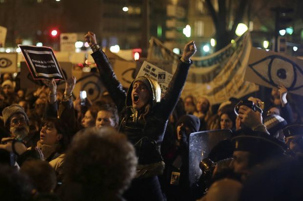 Manifestation lors des César, le 28 février 2020. Manifestation lors des César, le 28 février 2020.