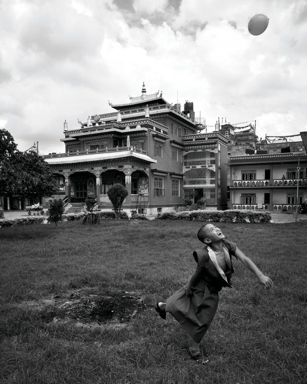Le jeu devant le monastère de Chemrey, au Ladakh Le jeu devant le monastère de Chemrey, au Ladakh